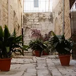 Arco Sant'antonio アパート ビシェーリエ